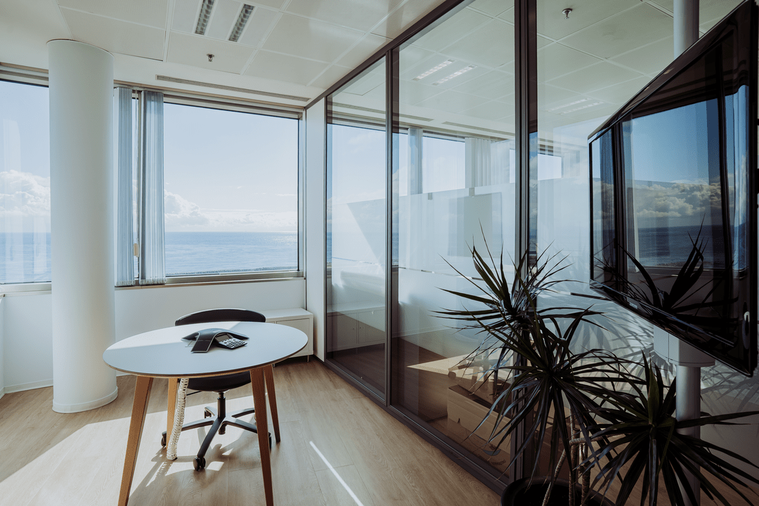 reformas-de-oficinas-Hcc-TorreDiagonalMar-Area-tranquila-3