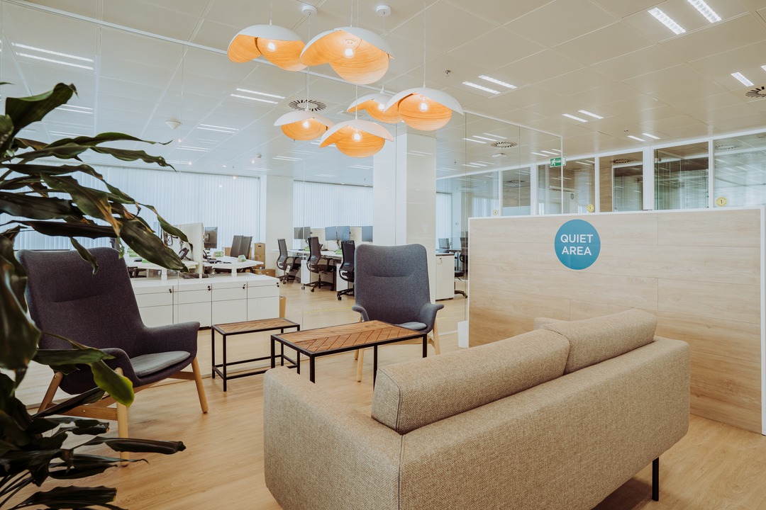 reformas-de-oficinas-Hcc-TorreDiagonalMar-Recepcion-5