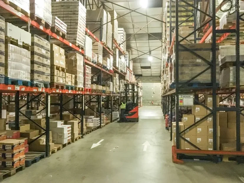 reformas-de-naves-industriales-logista-almacenes-toro